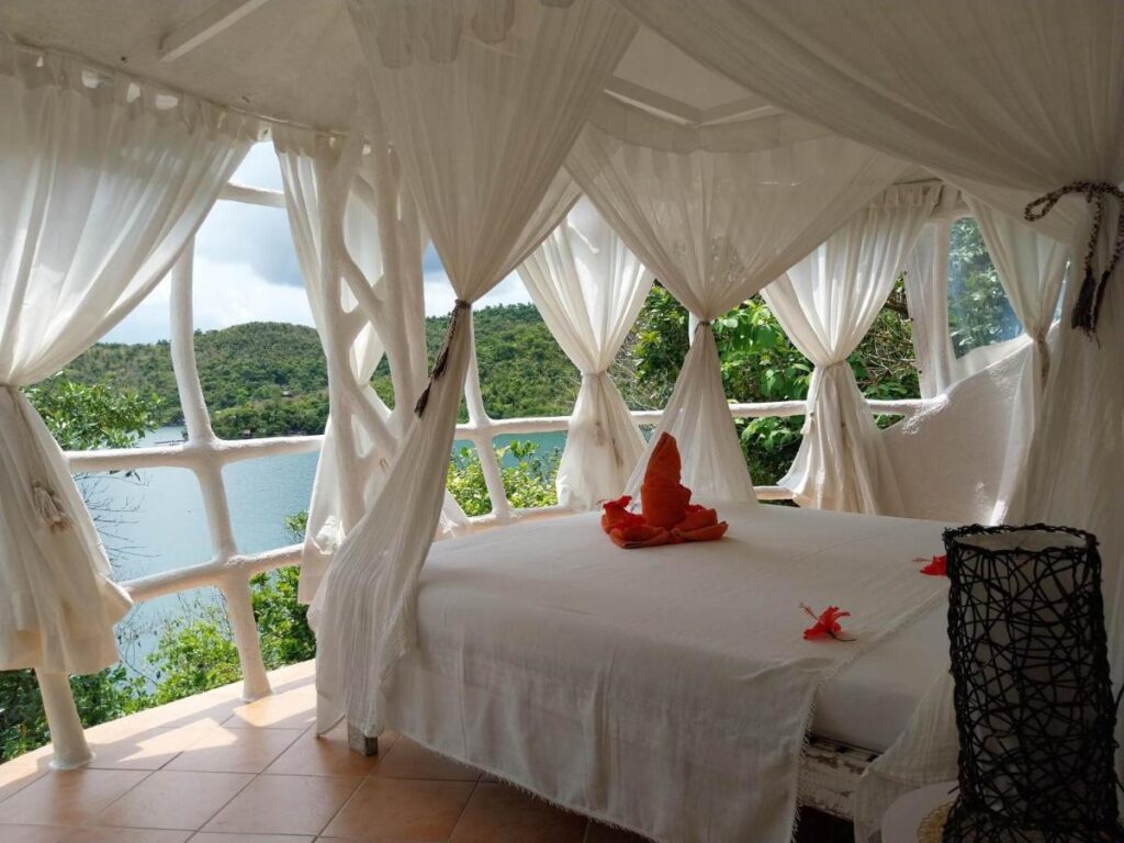 AL FARO Cosmio Hotel Palawan