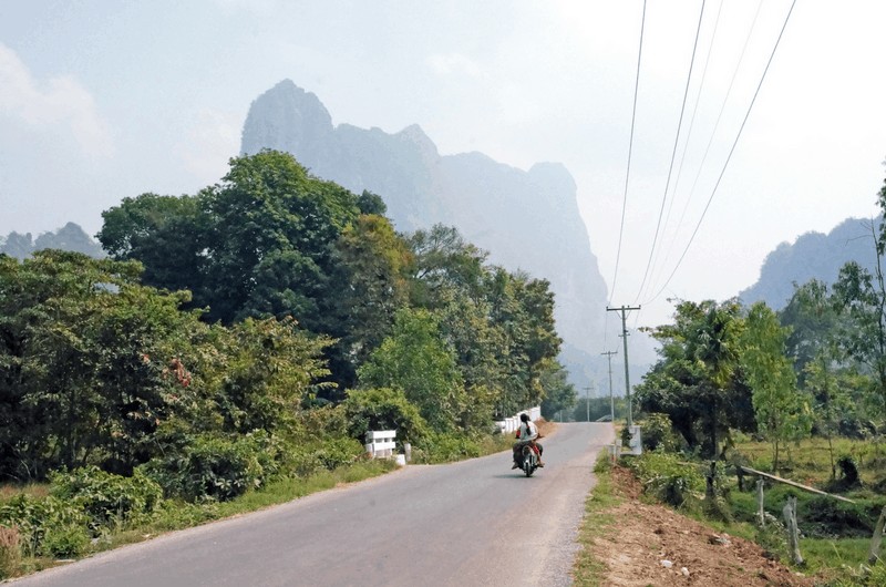 Myanmar clothing