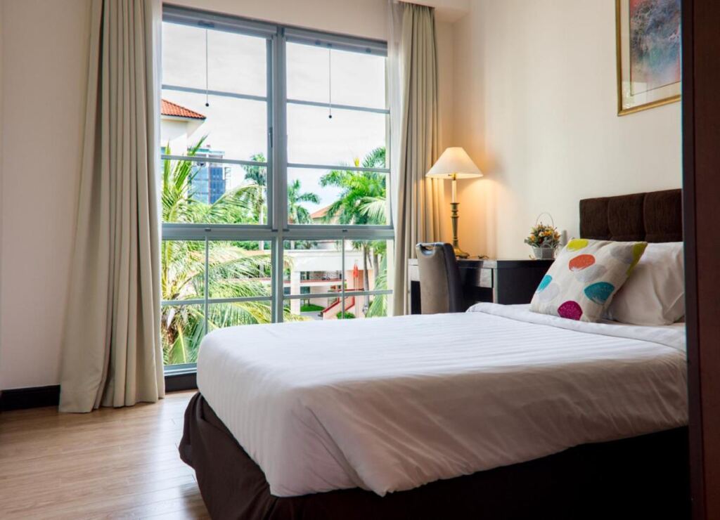 Diamond Westlake Suites