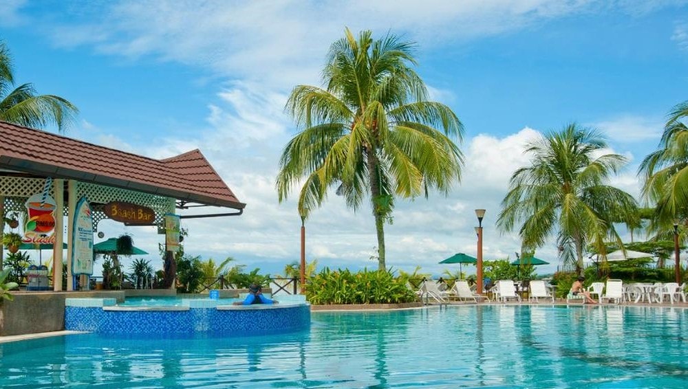 flamingo hotel by the beach penang