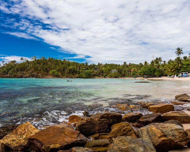 Hiriketiya Beach Travel Guide