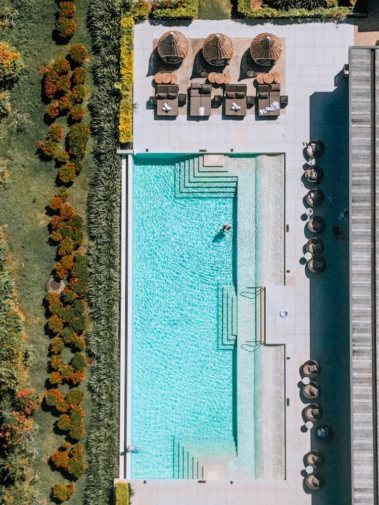 InterContinental Fiji Club Lounge infinity pool