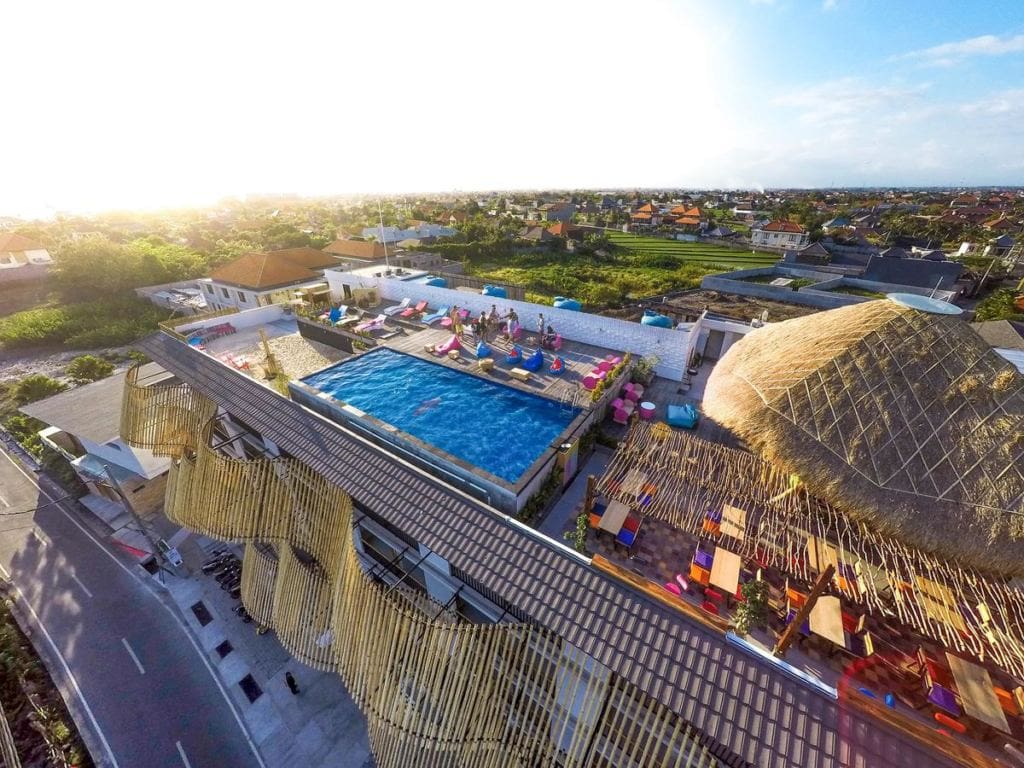 Koa D Surfer Hotel