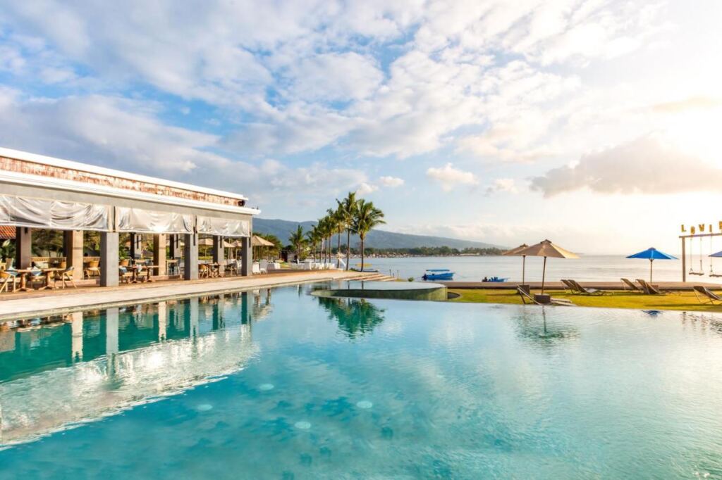 Lovina Beach Club & Resort