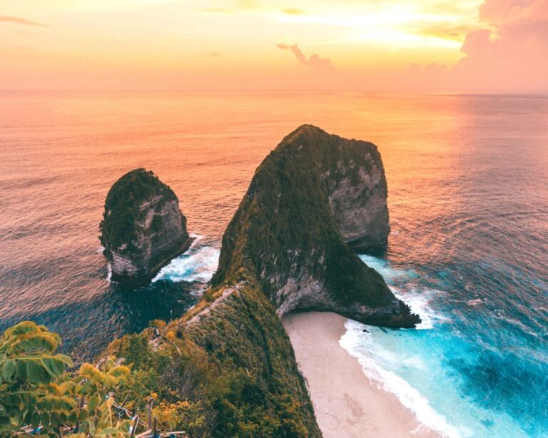Nusa Islands Guide