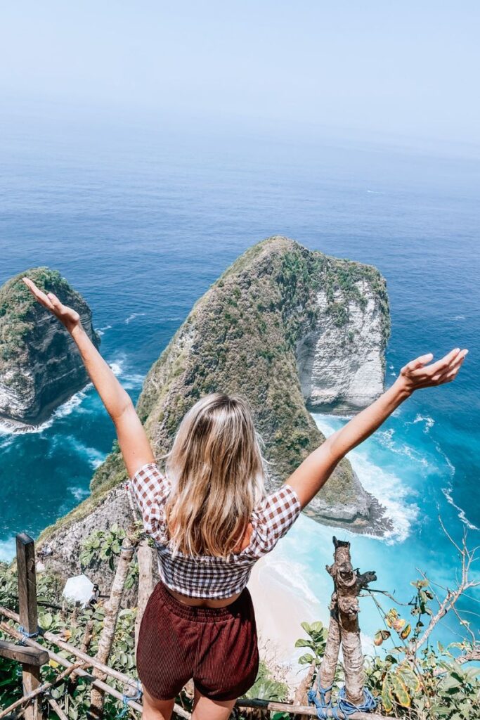 Nusa Penida Kelingking Beach T Rex view