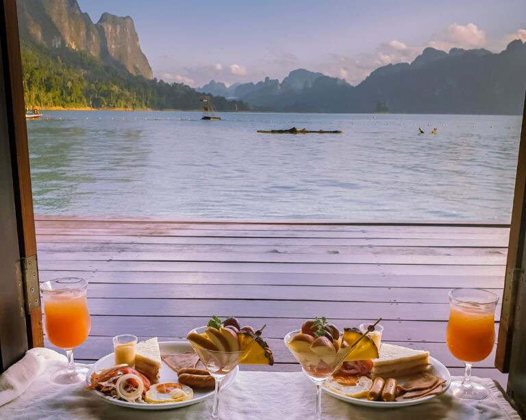 overwater bungalows in thailand