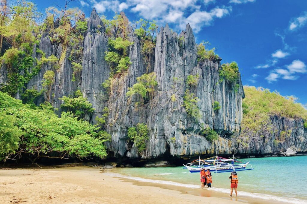 tourists at Palawan Underground River