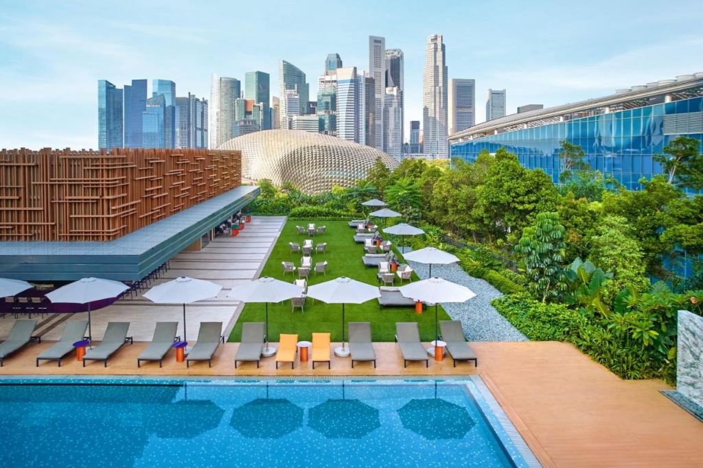 where to stay in singapore