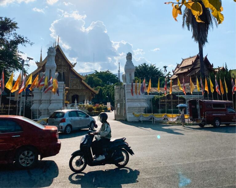 renting a scooter in thailand