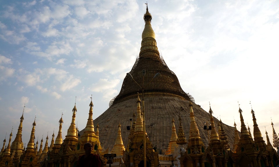 shwedagon pagoda Myanmar