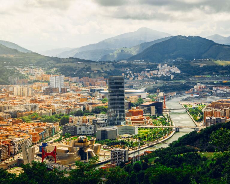 where to stay in bilbao