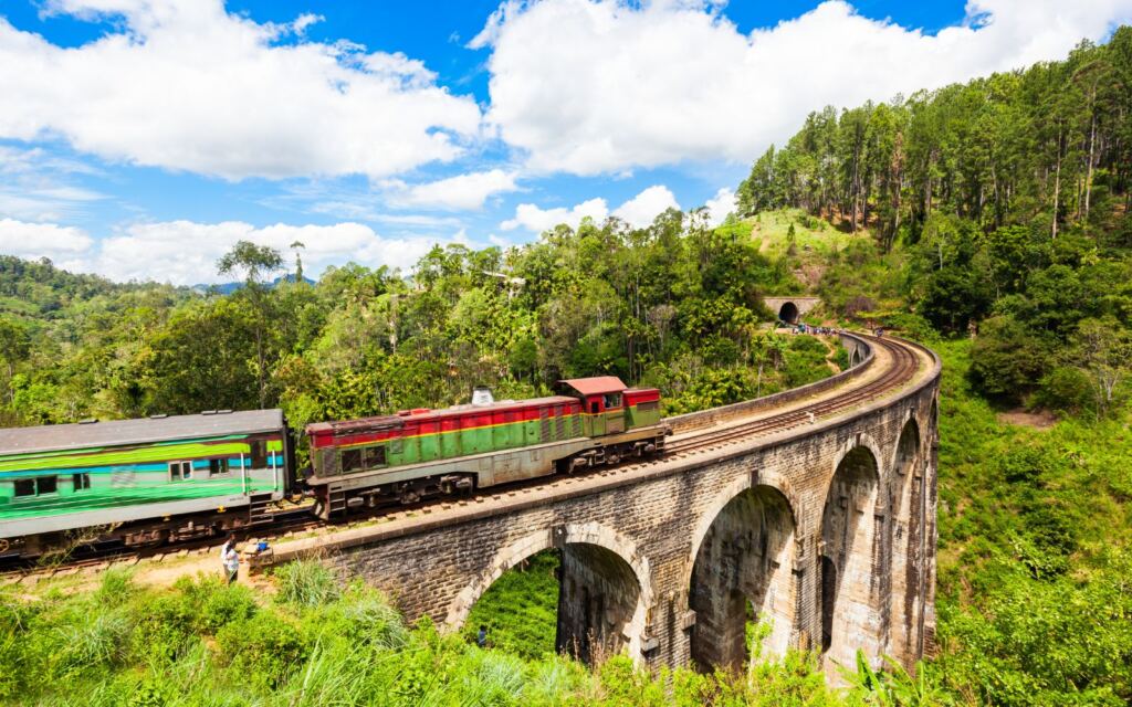 where to stay in ella - ella railway station