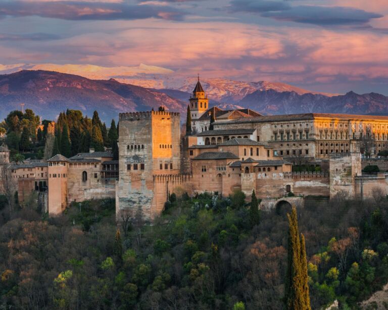 where to stay in granada