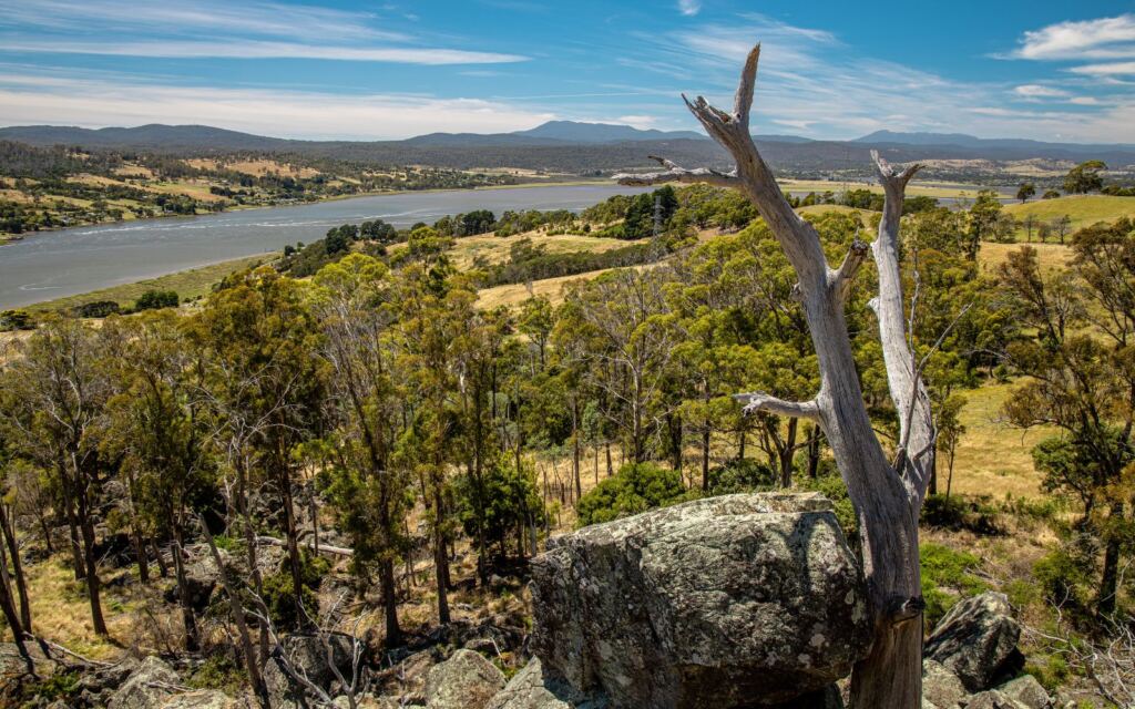 where to stay in launceston - west