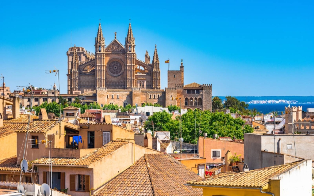 where to stay in Palma de Mallorca cityscape