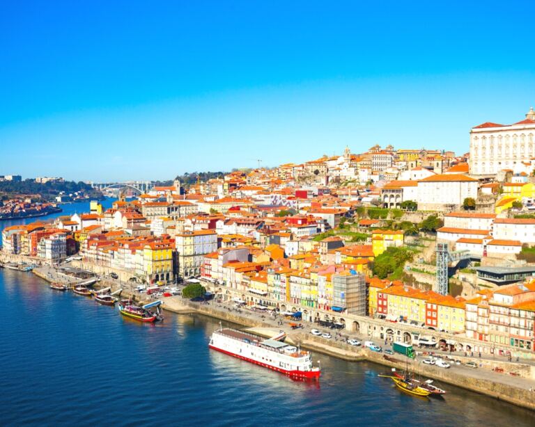 where to stay in porto