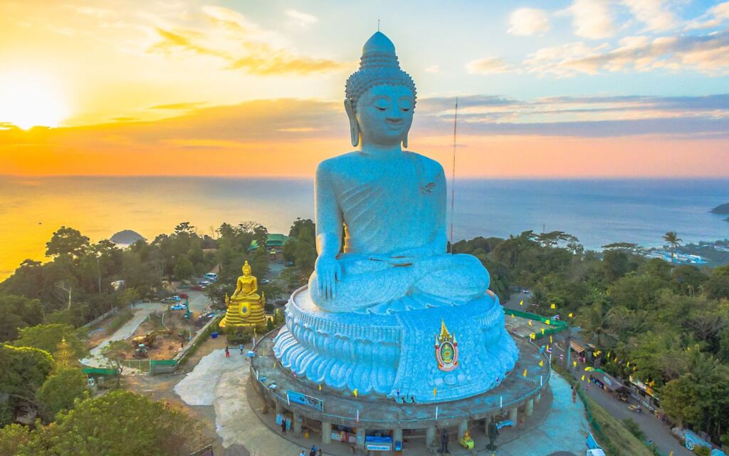 where to stay in thailand - phuket