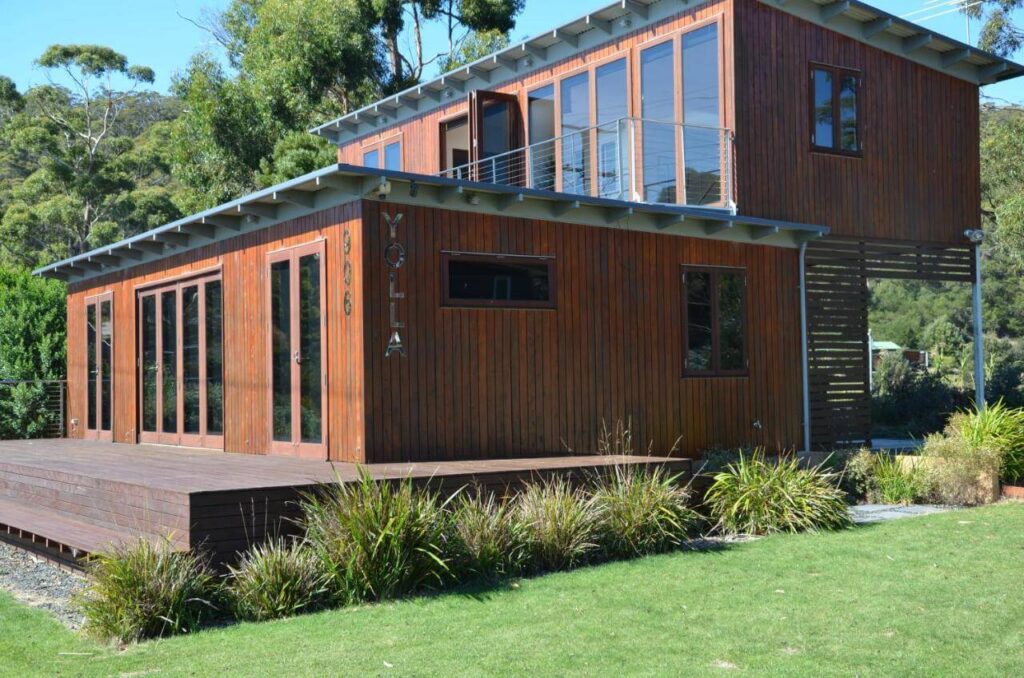 beautiful architecture design of Yolla Beach House