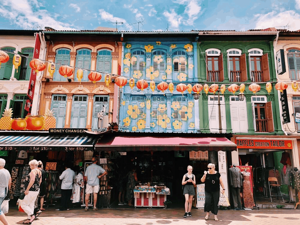 Best neighborhoods to stay in Singapore for foodies