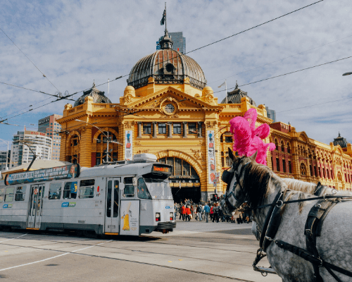 where to stay in melbourne australia